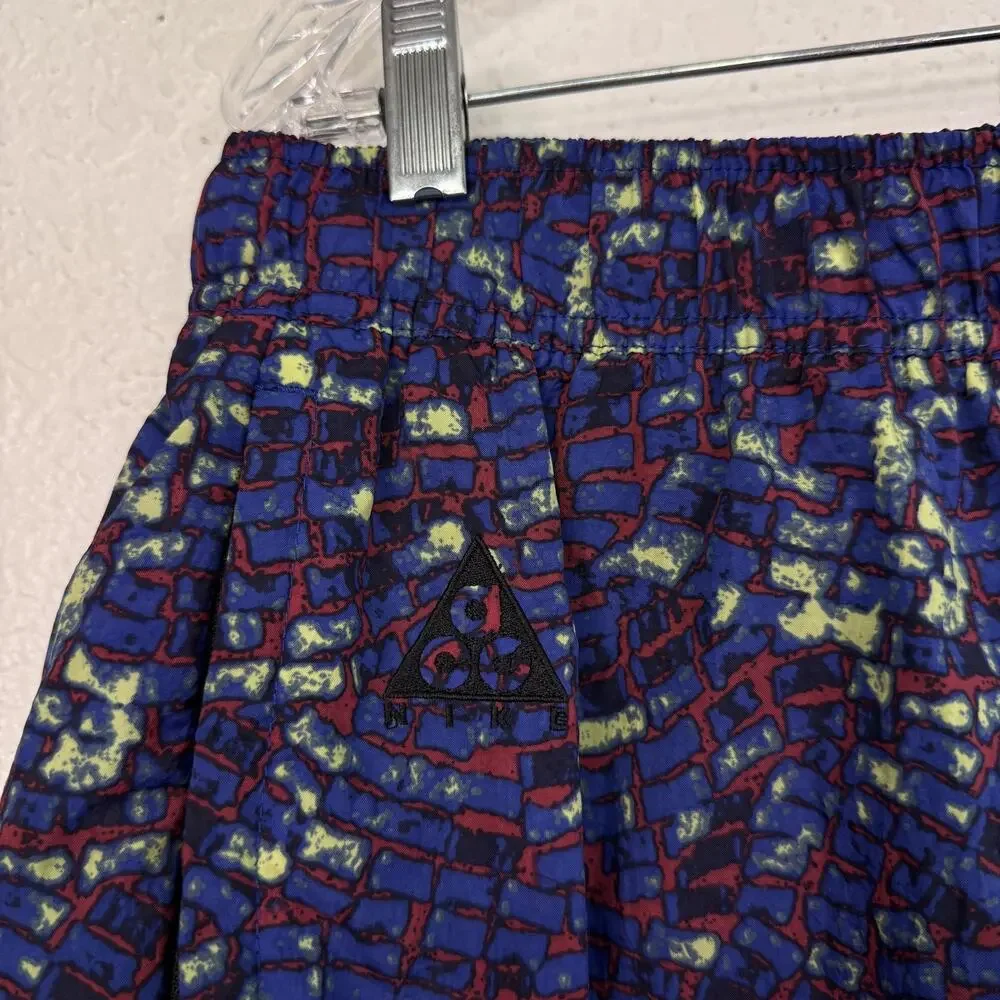 Nike ACG Shorts Mens Large Geo Print Hiking Athletic Outdoors Adjustable Belt